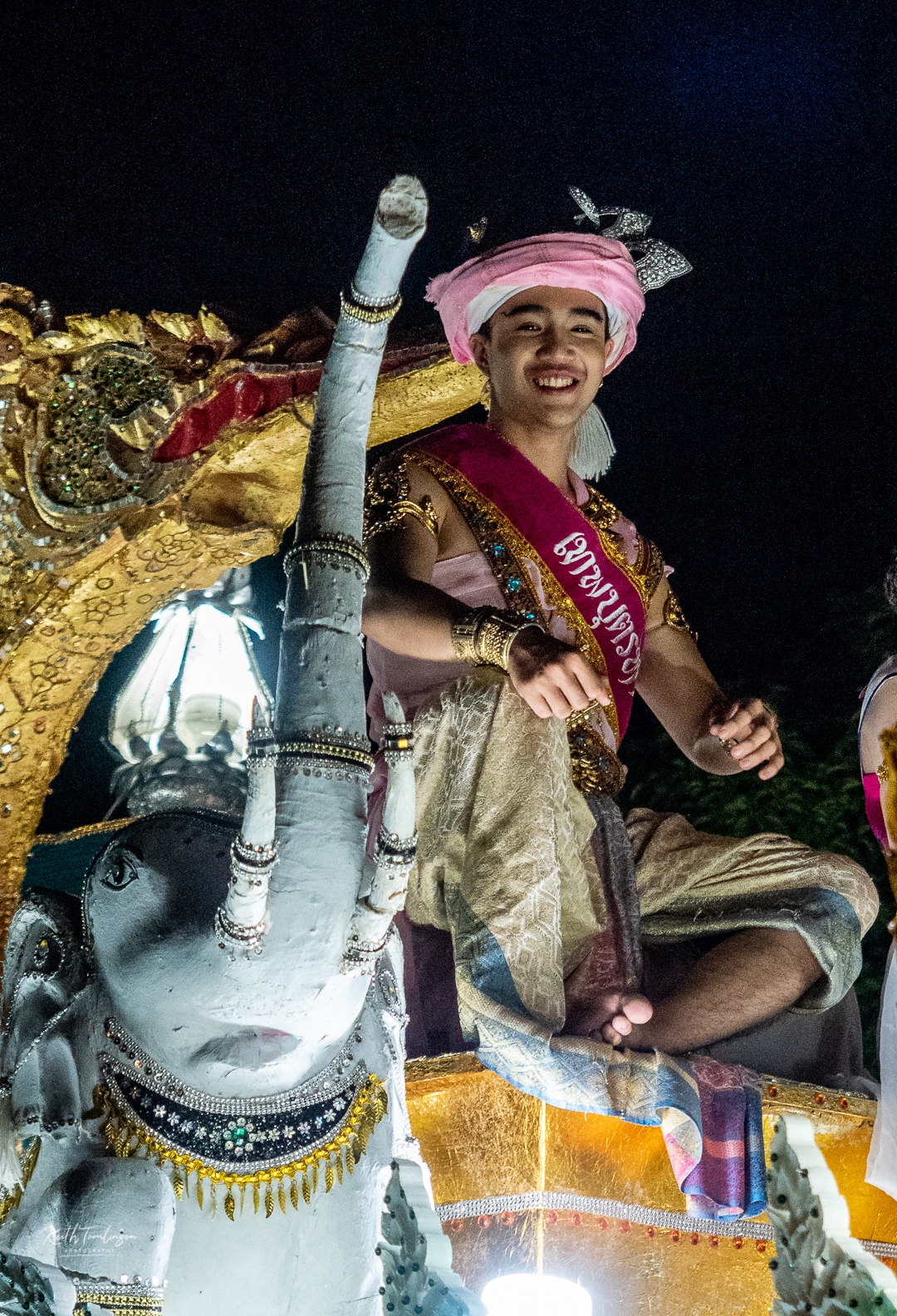 Loy Krathong Float King